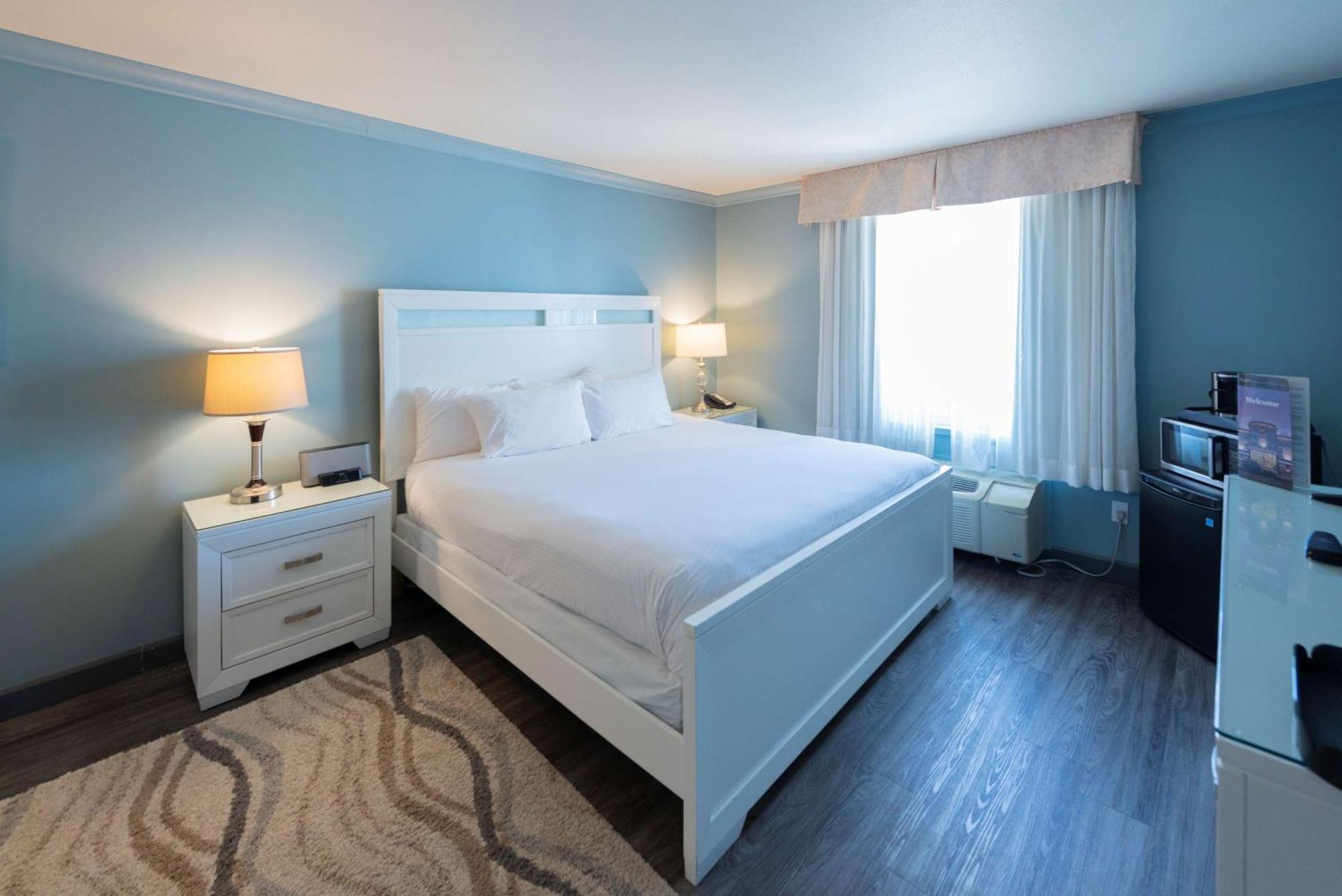 Prestige Treasure Cove Resort, Worldhotels Elite Prince George Exterior photo